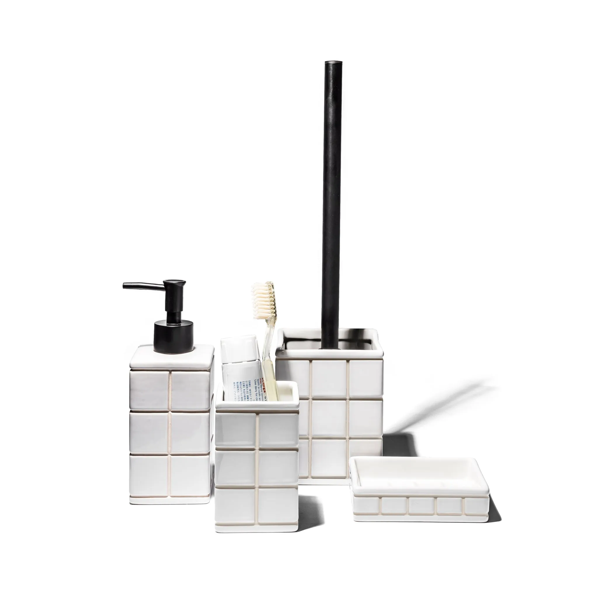 CERAMIC BATH ENSEMBLE SOAP DISH