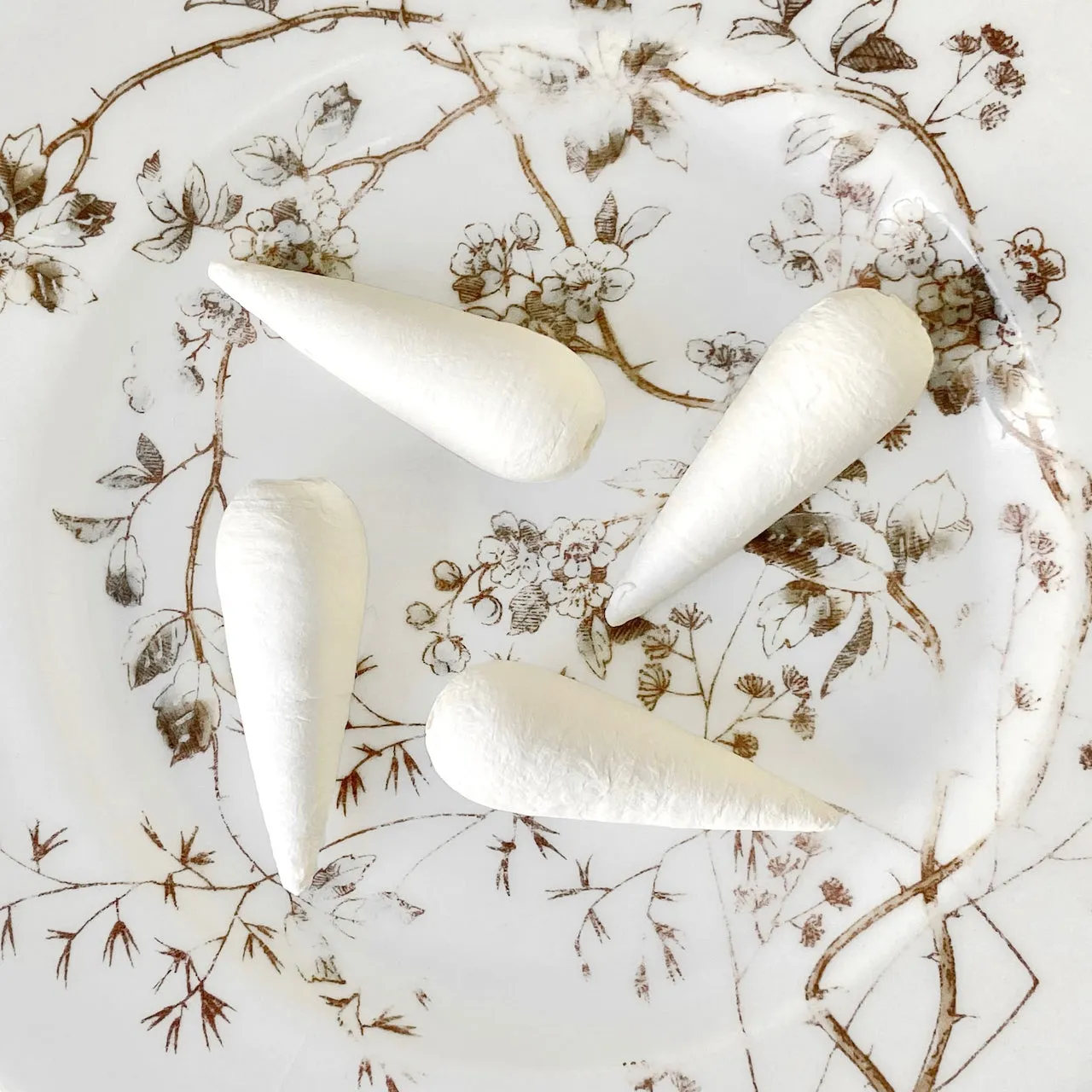Spun Cotton Carrots - Multiple Sizes