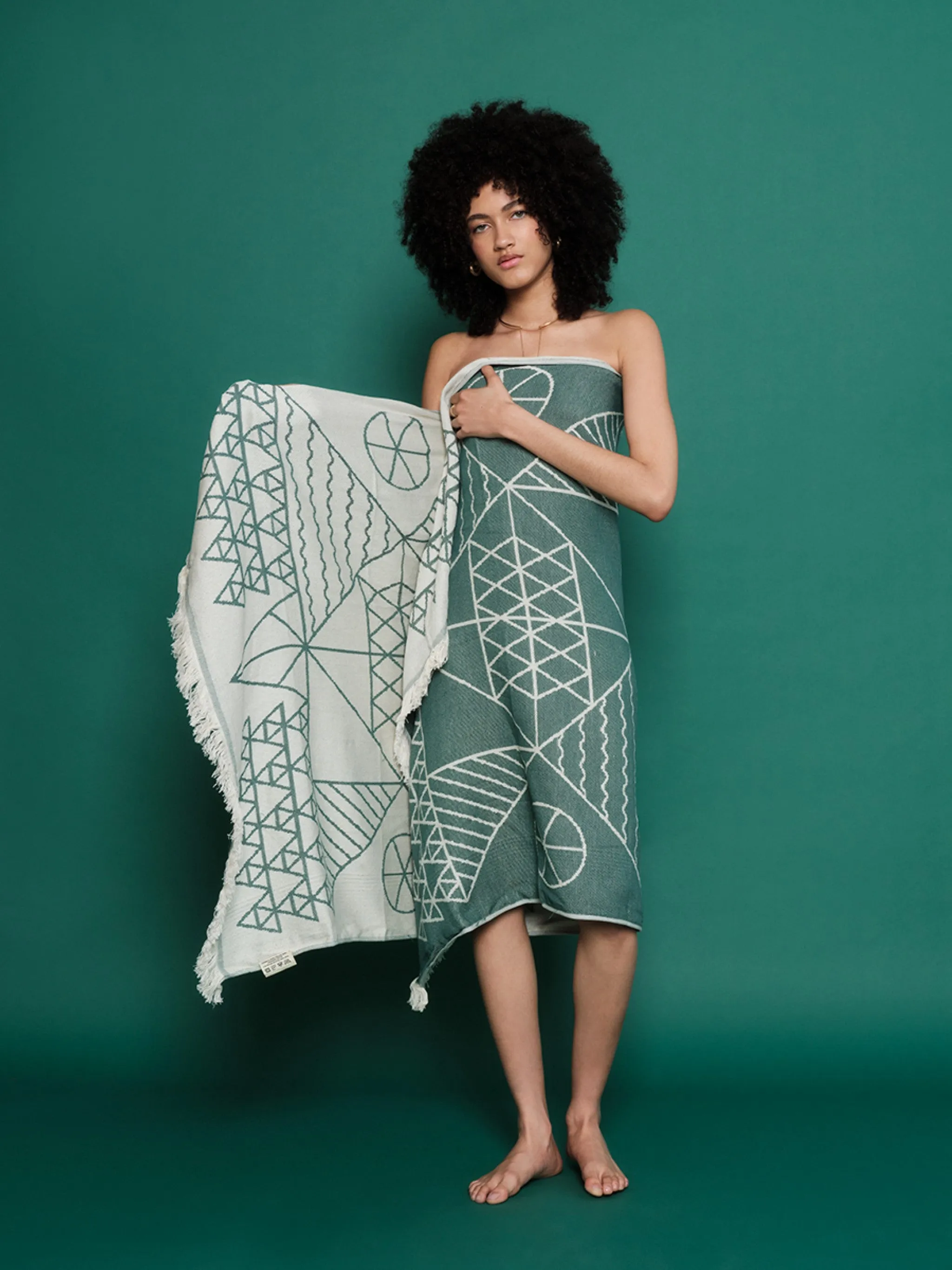 Tinos Verdona | Feather Beach Towel
